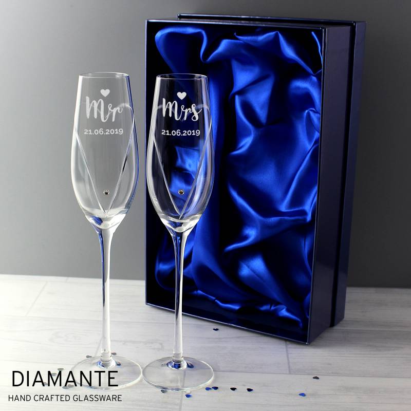 Personalised Hand Cut Mr & Mrs Pair of Flutes with Swarovski Elements in Gift Box